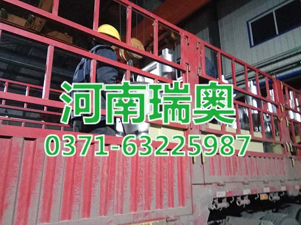 生物质热风炉装车发货